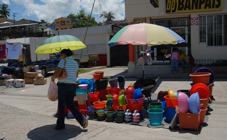 Verkaufsstand in Saba, Honduras
