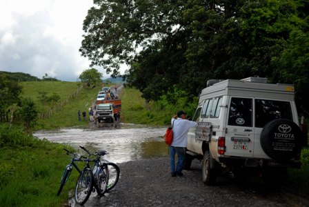 Überschwemmte Strassen bei der Laguna Apanas, Nicaragua